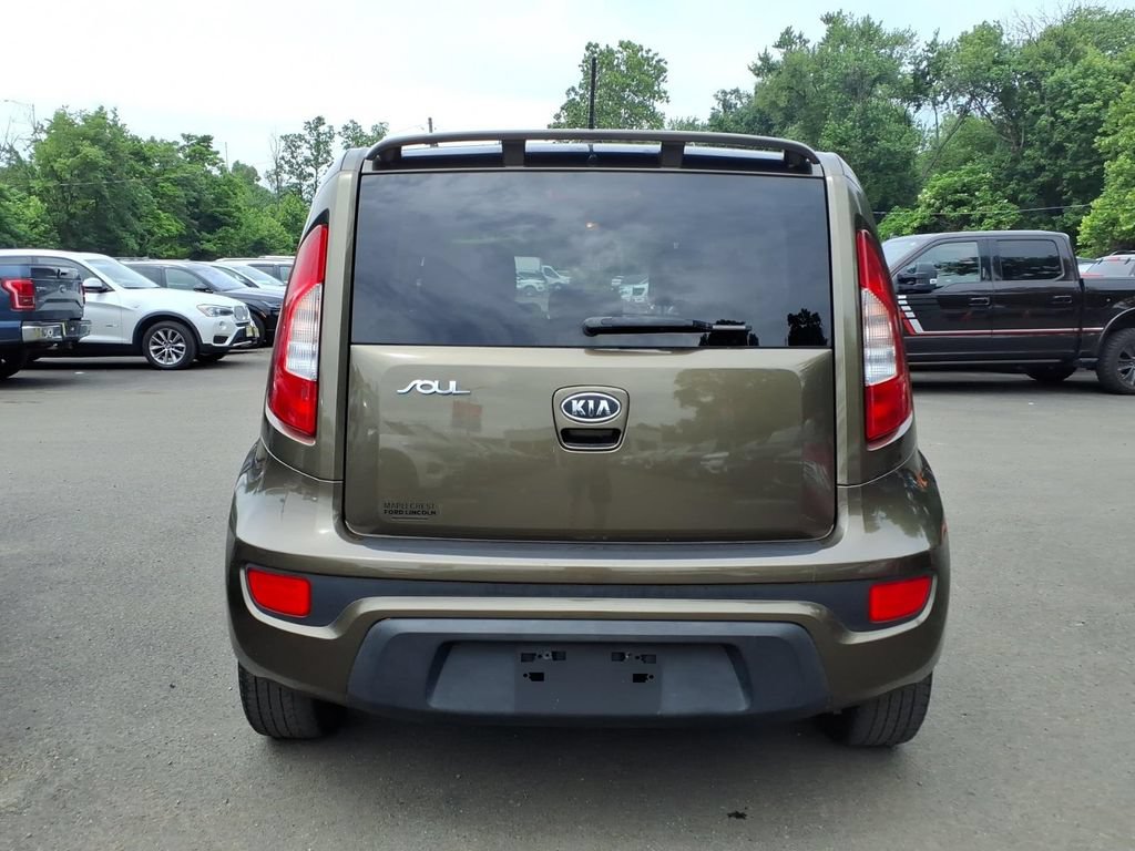 Used 2012 Kia Soul + FWD image 18