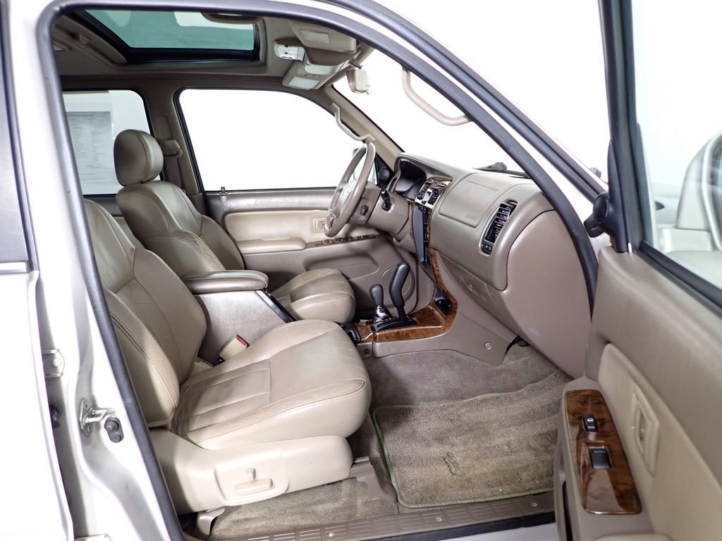 Used 2000 Toyota 4Runner Limited image 25