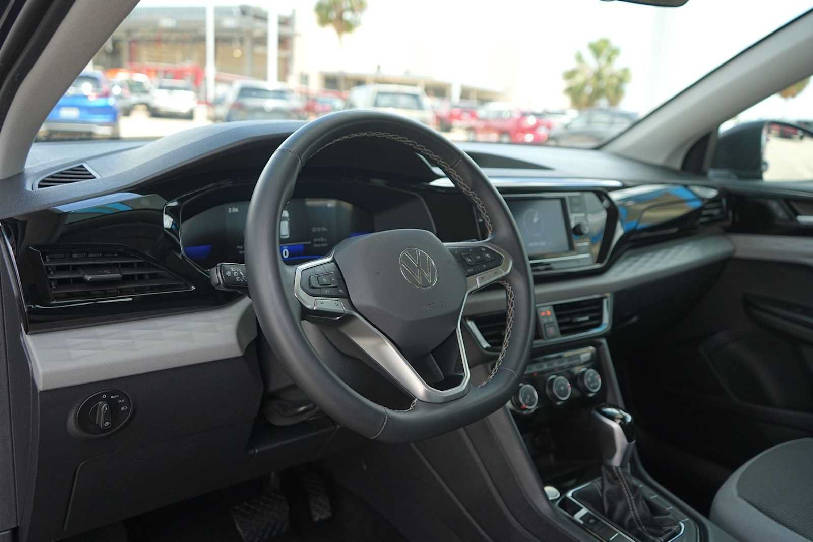 Used 2024 Volkswagen Taos S FWD image 2