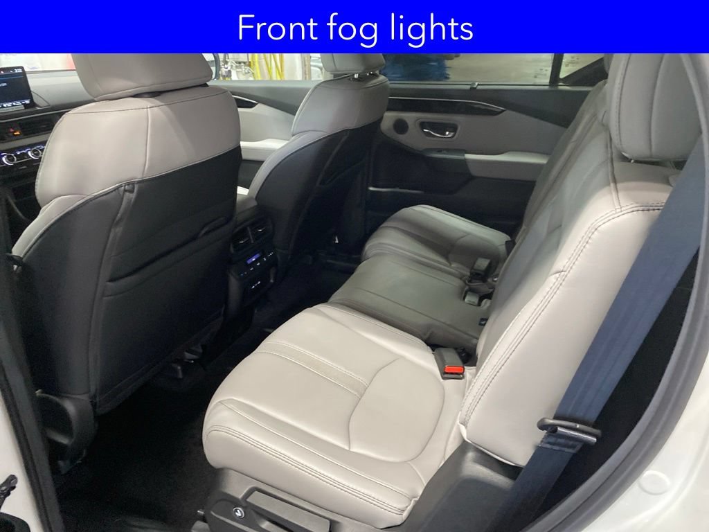 Used 2025 Honda Pilot Touring image 15