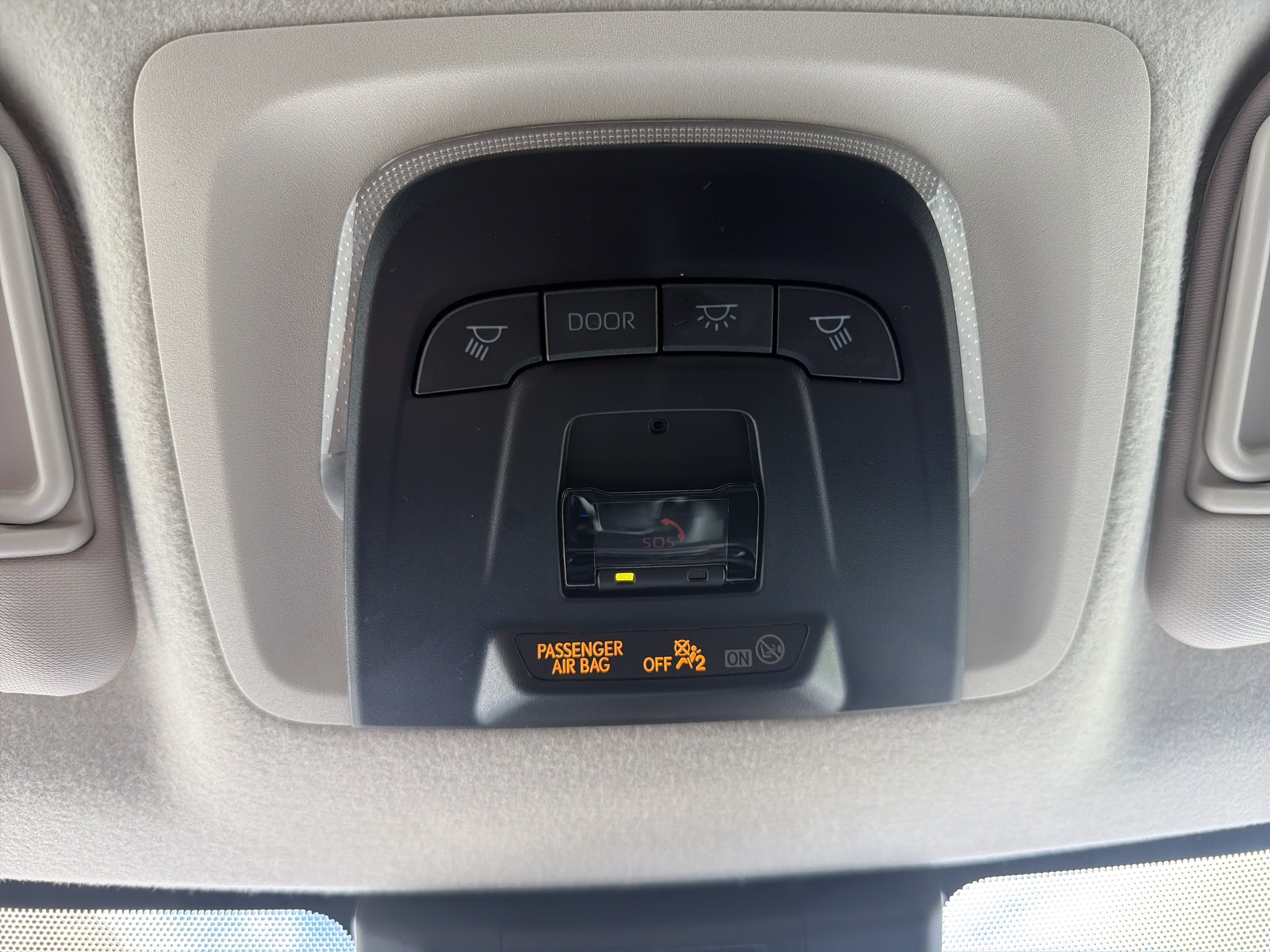 Used 2024 Toyota Corolla LE FWD image 5