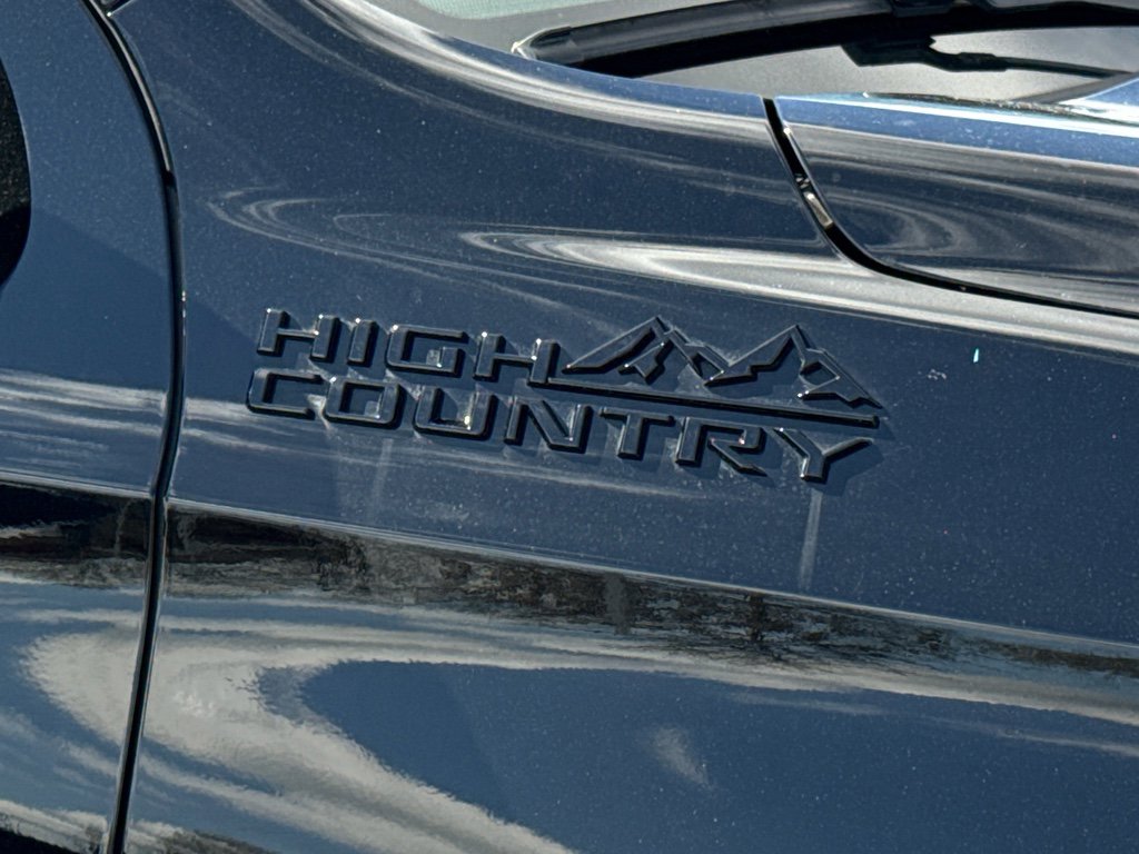 Used 2024 Chevrolet Tahoe High Country image 9