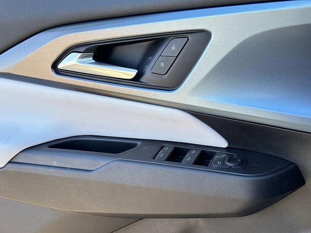 New 2026 Chevrolet Equinox EV LT image 21