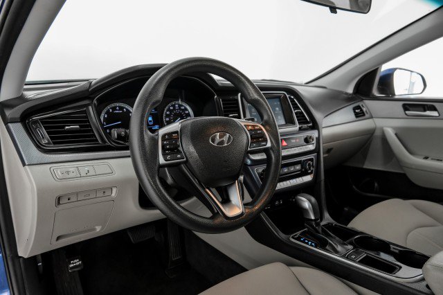 Used 2018 Hyundai Sonata SE FWD image 13