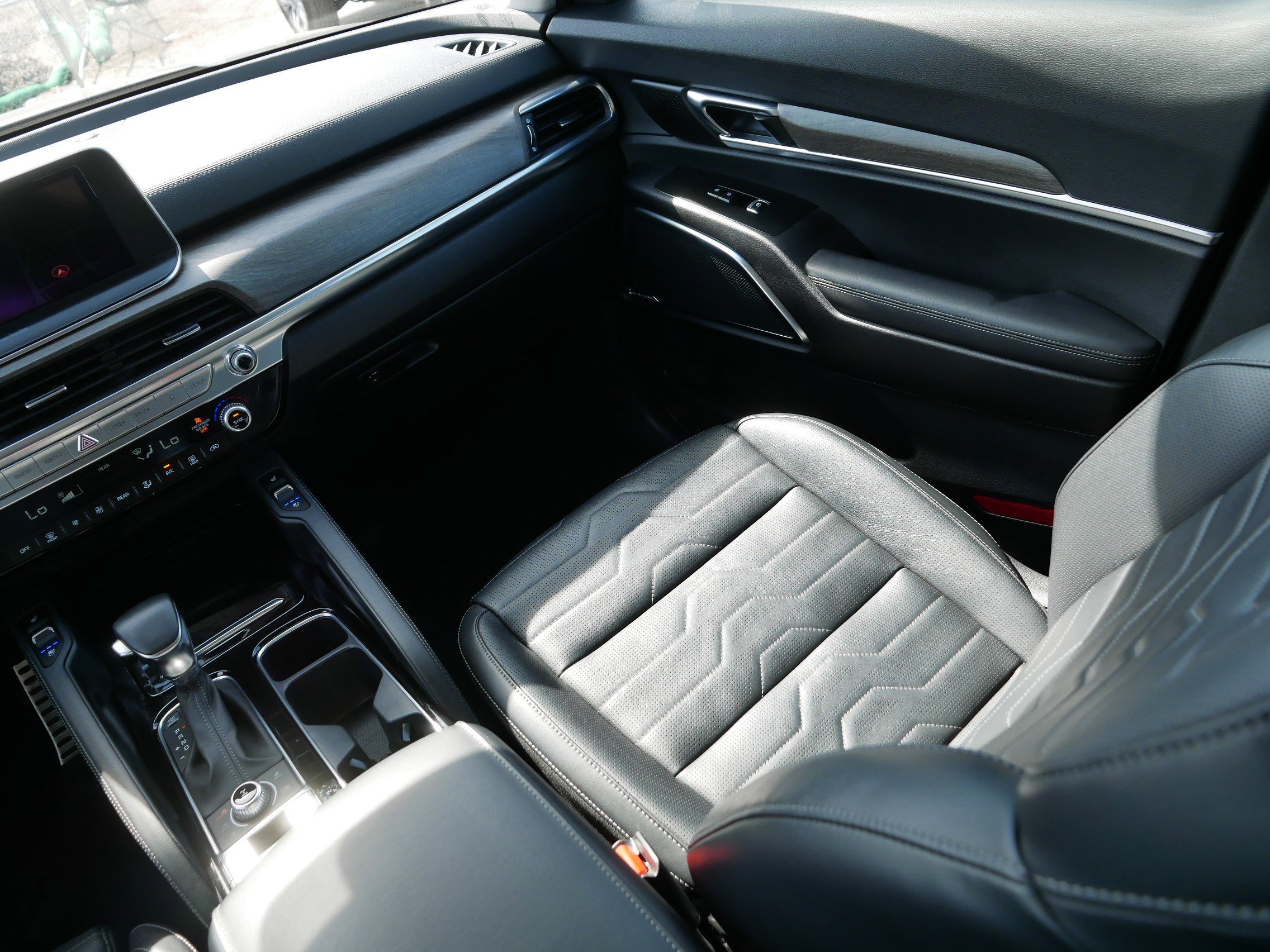 Certified 2022 Kia Telluride SX w/ SX Prestige Package image 11