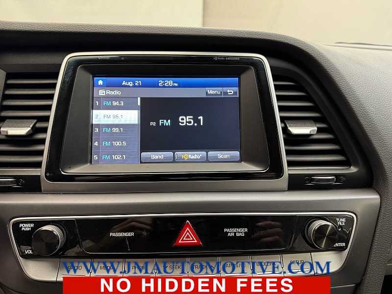 Used 2019 Hyundai Sonata SEL w/ Tech Package 02 FWD image 22