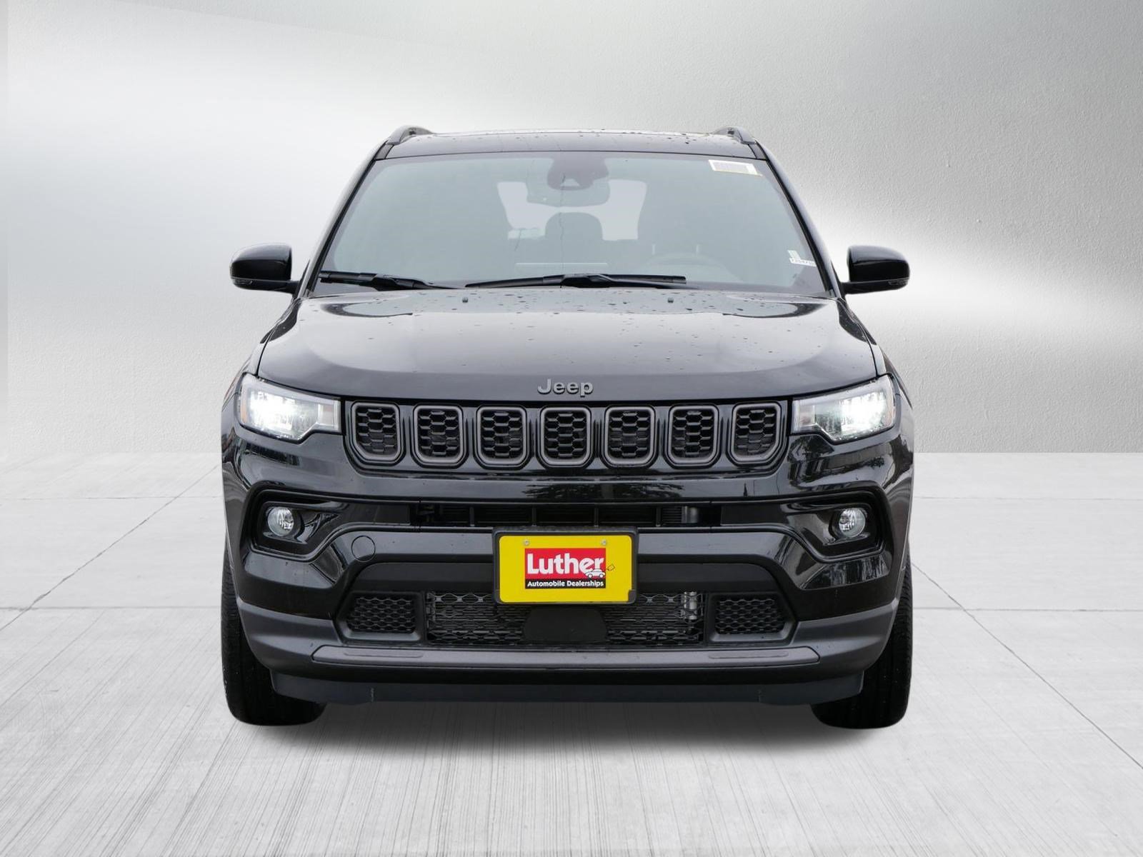 New 2026 Jeep Compass Limited w/ Sun, Sound & Navigation Group AWD/4WD image 2
