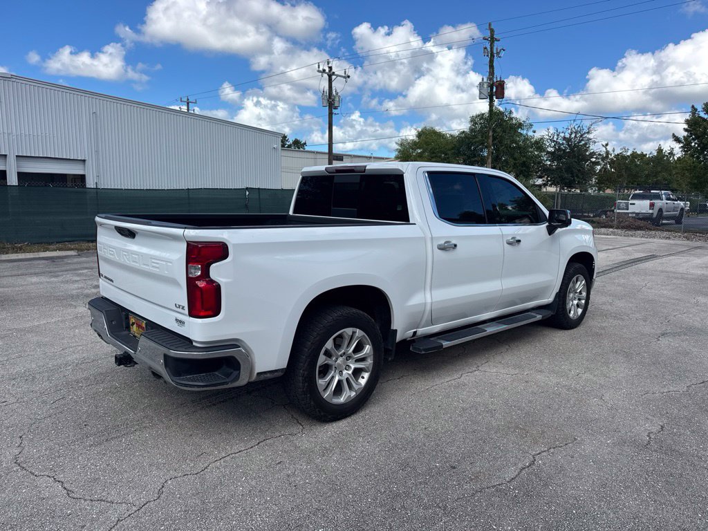 Used 2023 Chevrolet Silverado 1500 LTZ AWD/4WD image 4