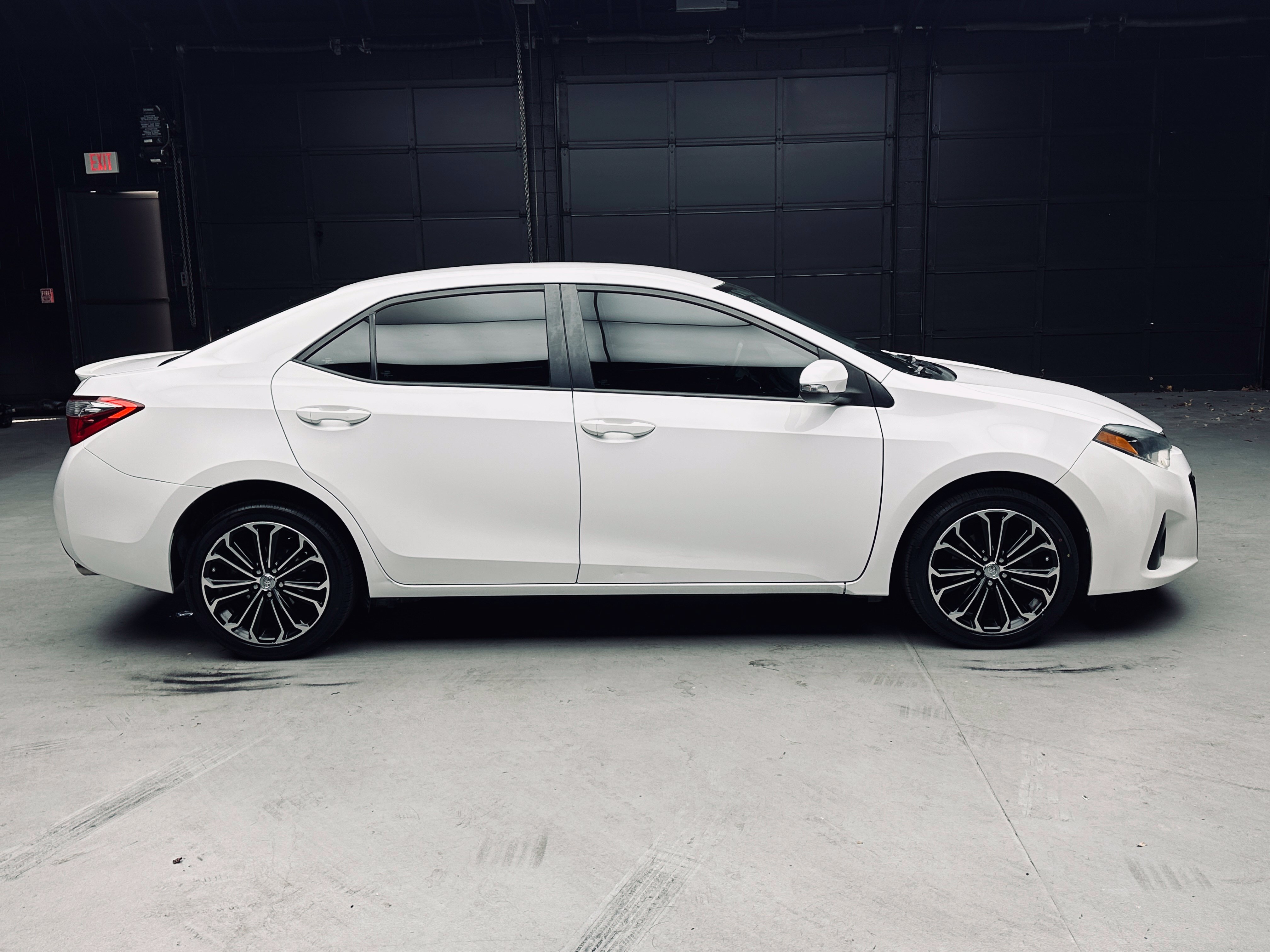 Used 2015 Toyota Corolla S FWD image 8