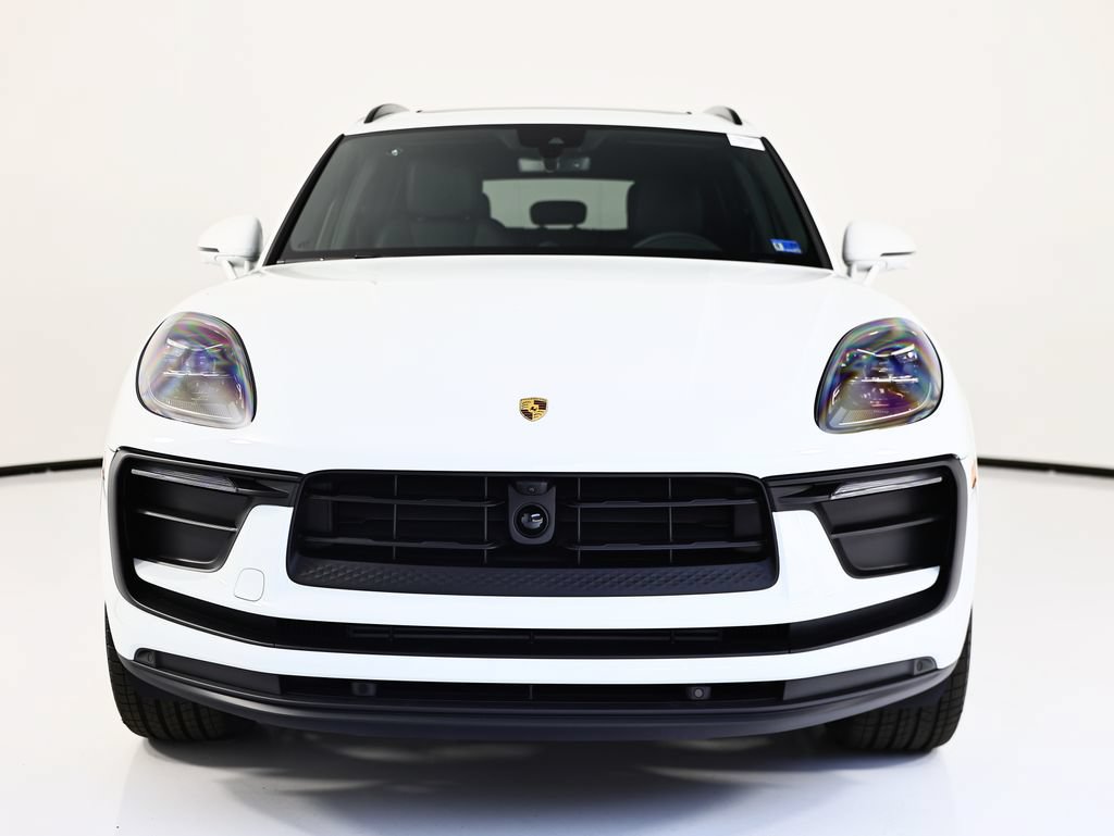 New 2026 Porsche Macan AWD/4WD image 10