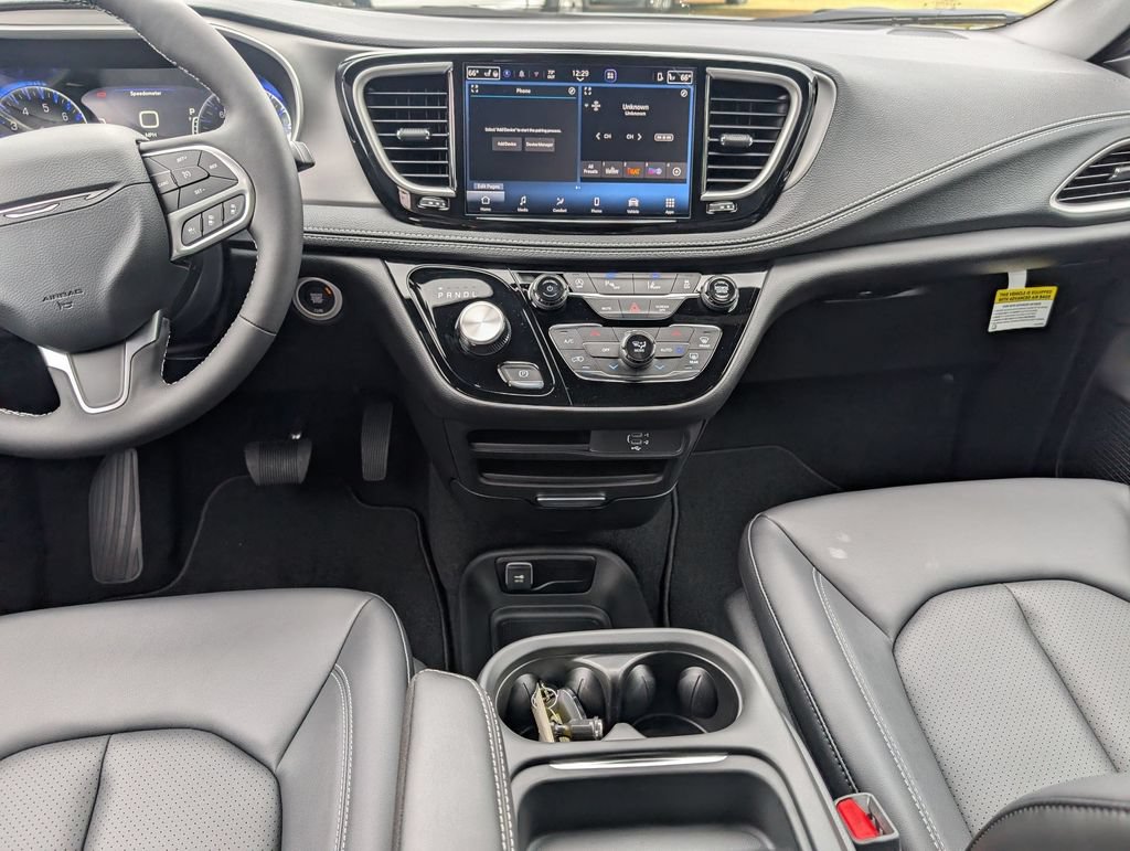 New 2027 Chrysler Pacifica Select FWD image 22