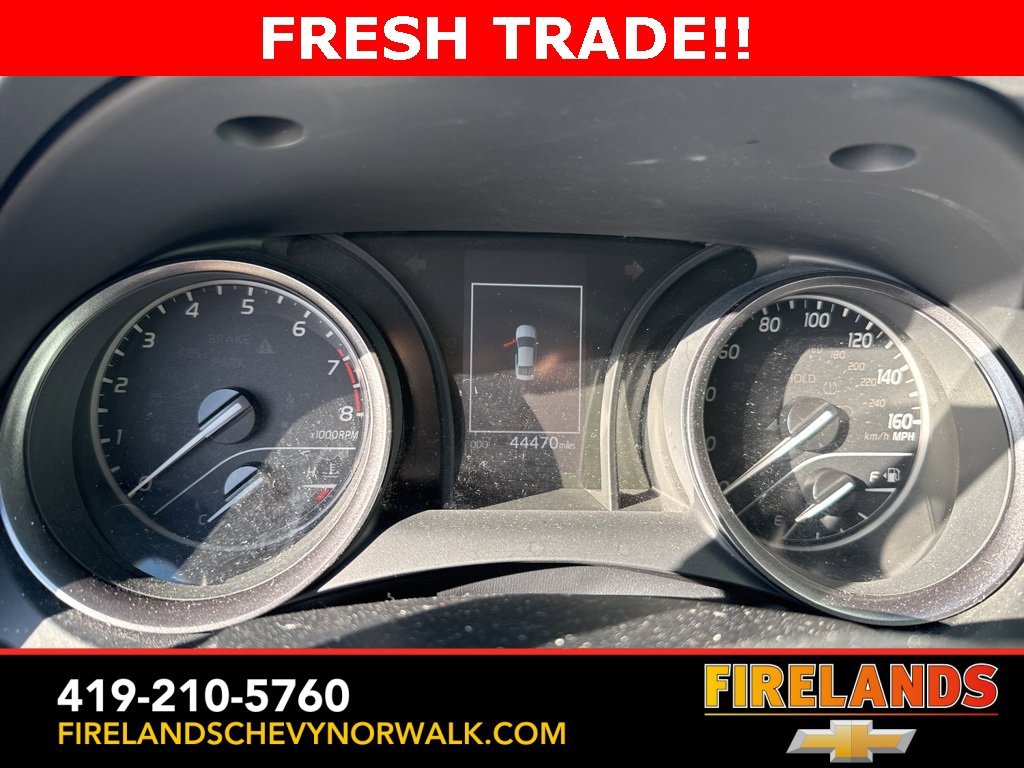Used 2024 Toyota Camry SE image 6