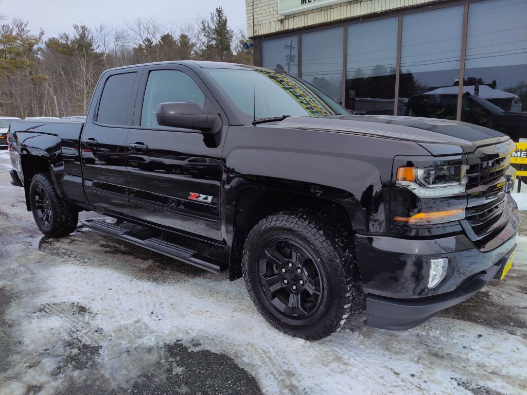 Used 2016 Chevrolet Silverado 1500 LT w/ Midnight Edition image 3