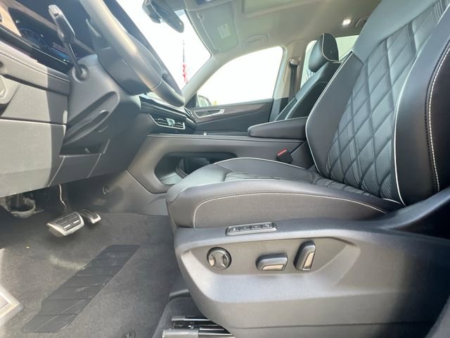 New 2026 Volkswagen Atlas SEL Premium R-Line image 12