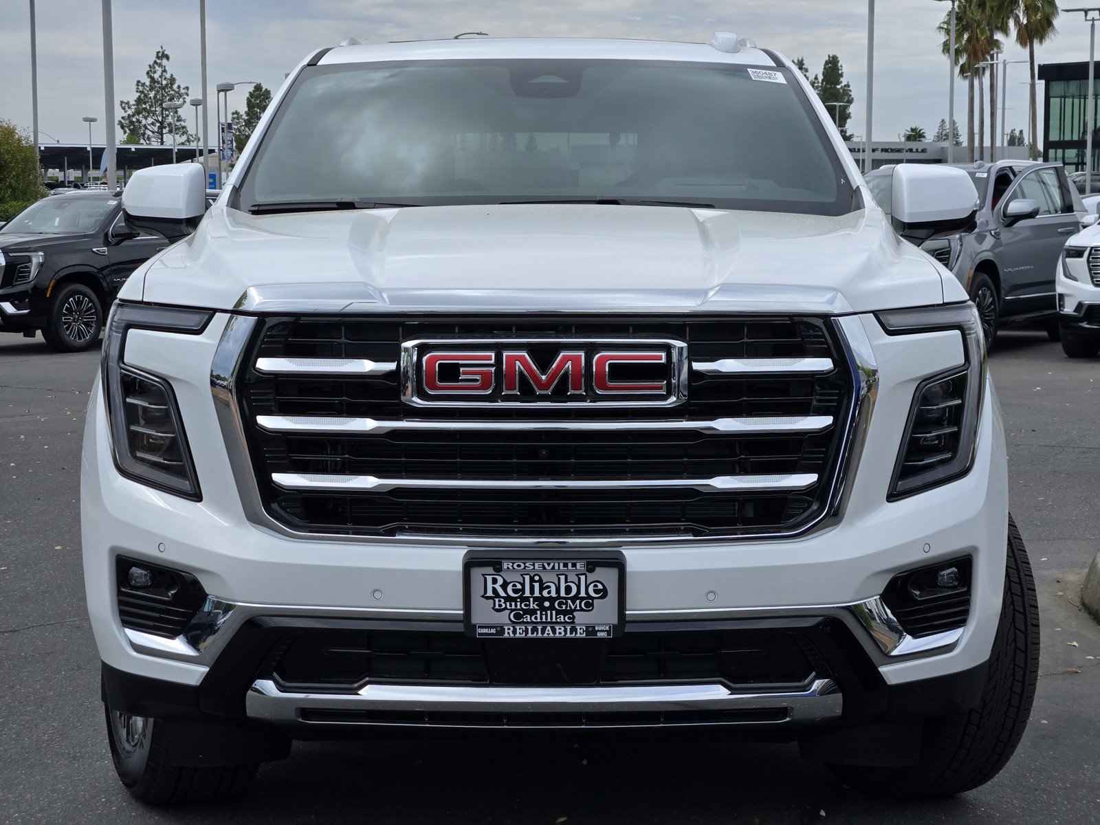 New 2026 GMC Yukon Elevation w/ Elevation Premium Package AWD/4WD image 2