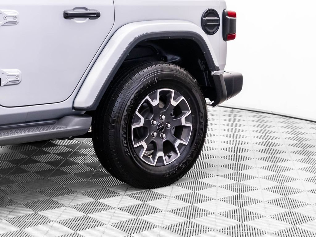 Used 2024 Jeep Wrangler Sahara w/ Safety Group image 32