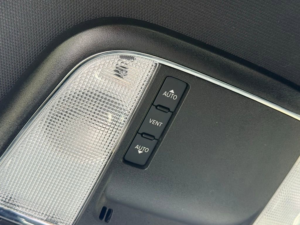 Used 2023 Dodge Charger SXT image 23