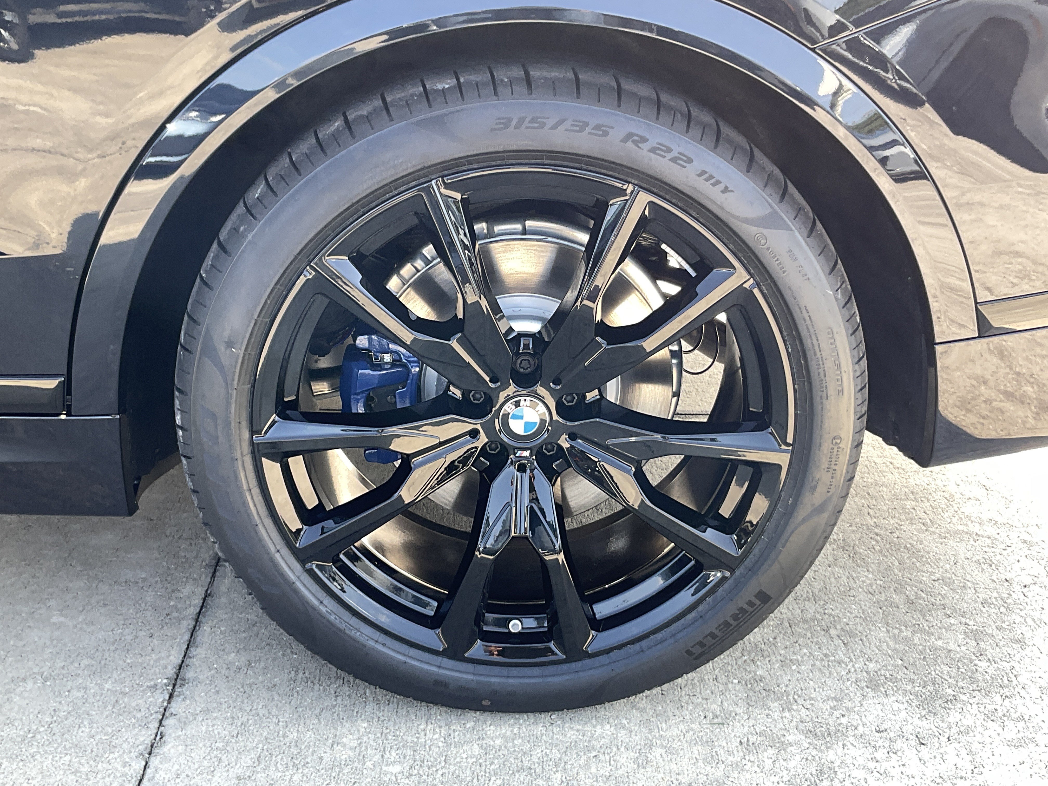 New 2027 BMW X7 xDrive40i w/ Executive Package AWD/4WD image 7