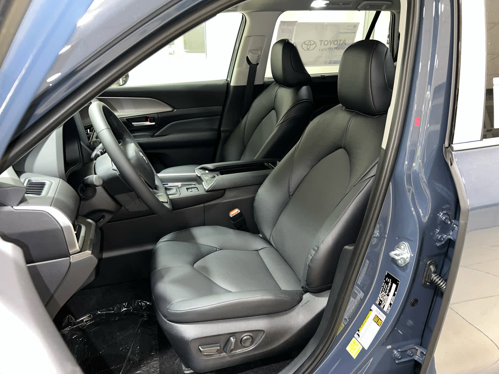 New 2026 Toyota Grand Highlander XLE image 16