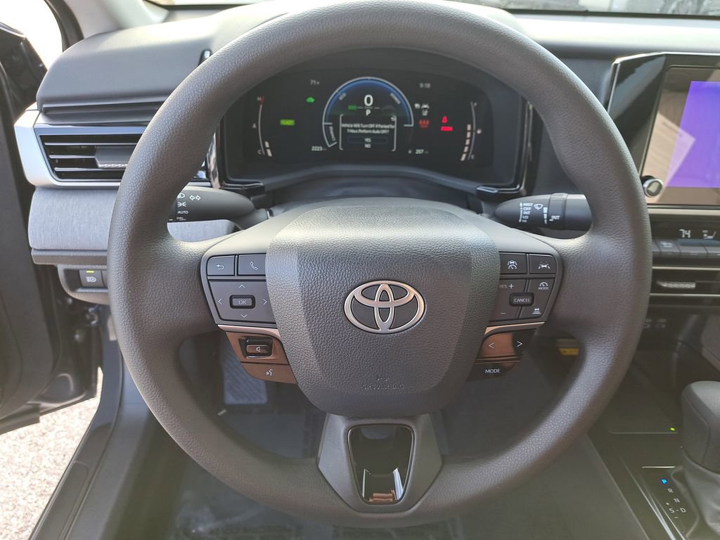 Certified 2025 Toyota Camry LE image 17