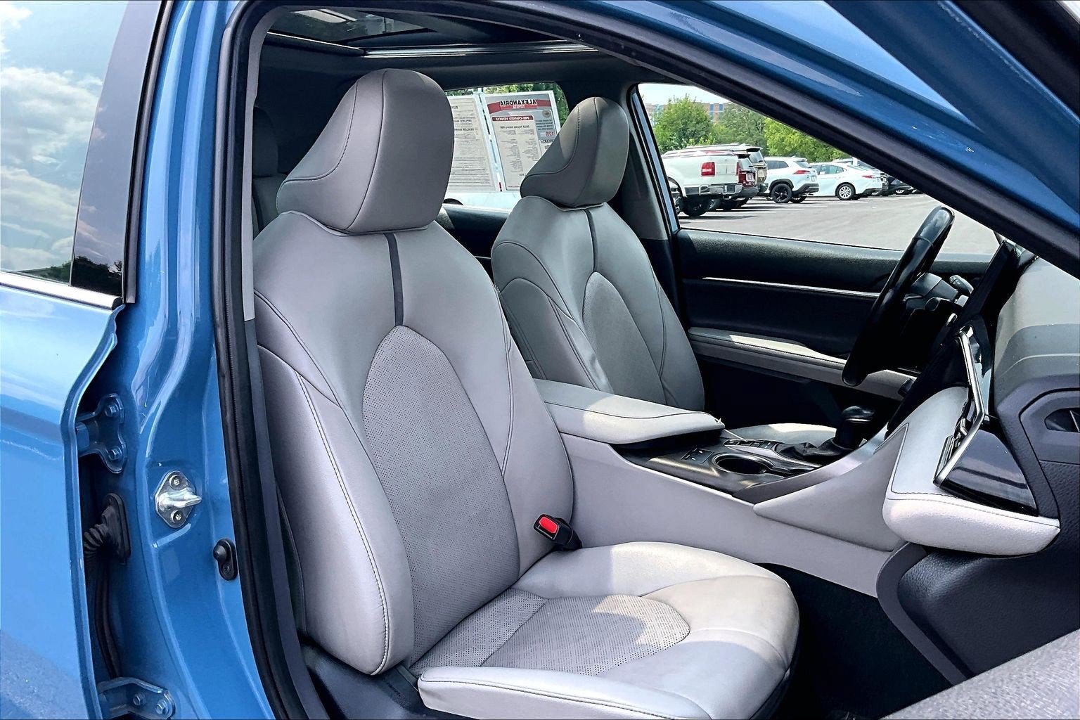 Used 2023 Toyota Camry XSE w/ Cold Weather Package FWD image 7