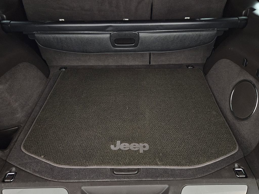 Used 2018 Jeep Grand Cherokee Summit w/ Platinum Series Group RWD image 33