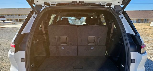 New 2025 Jeep Grand Cherokee L Altitude image 12