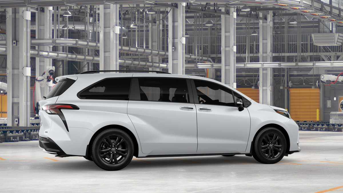 New 2026 Toyota Sienna XSE AWD/4WD image 11