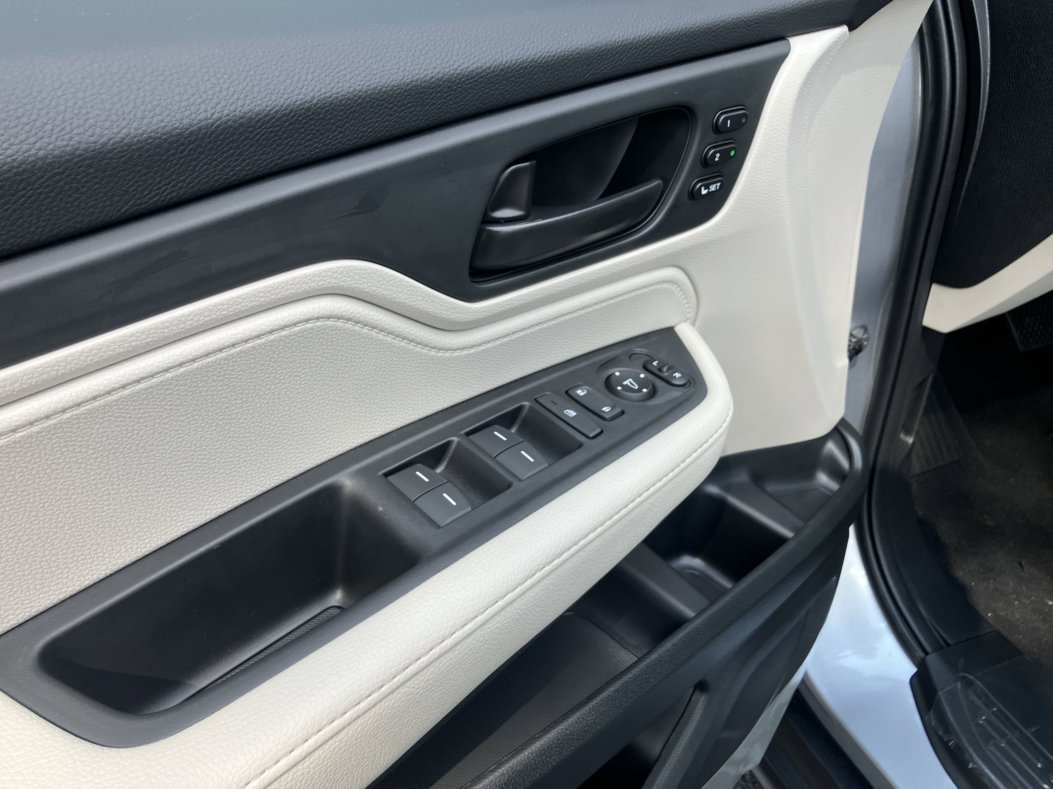 New 2026 Honda Odyssey EX-L image 14