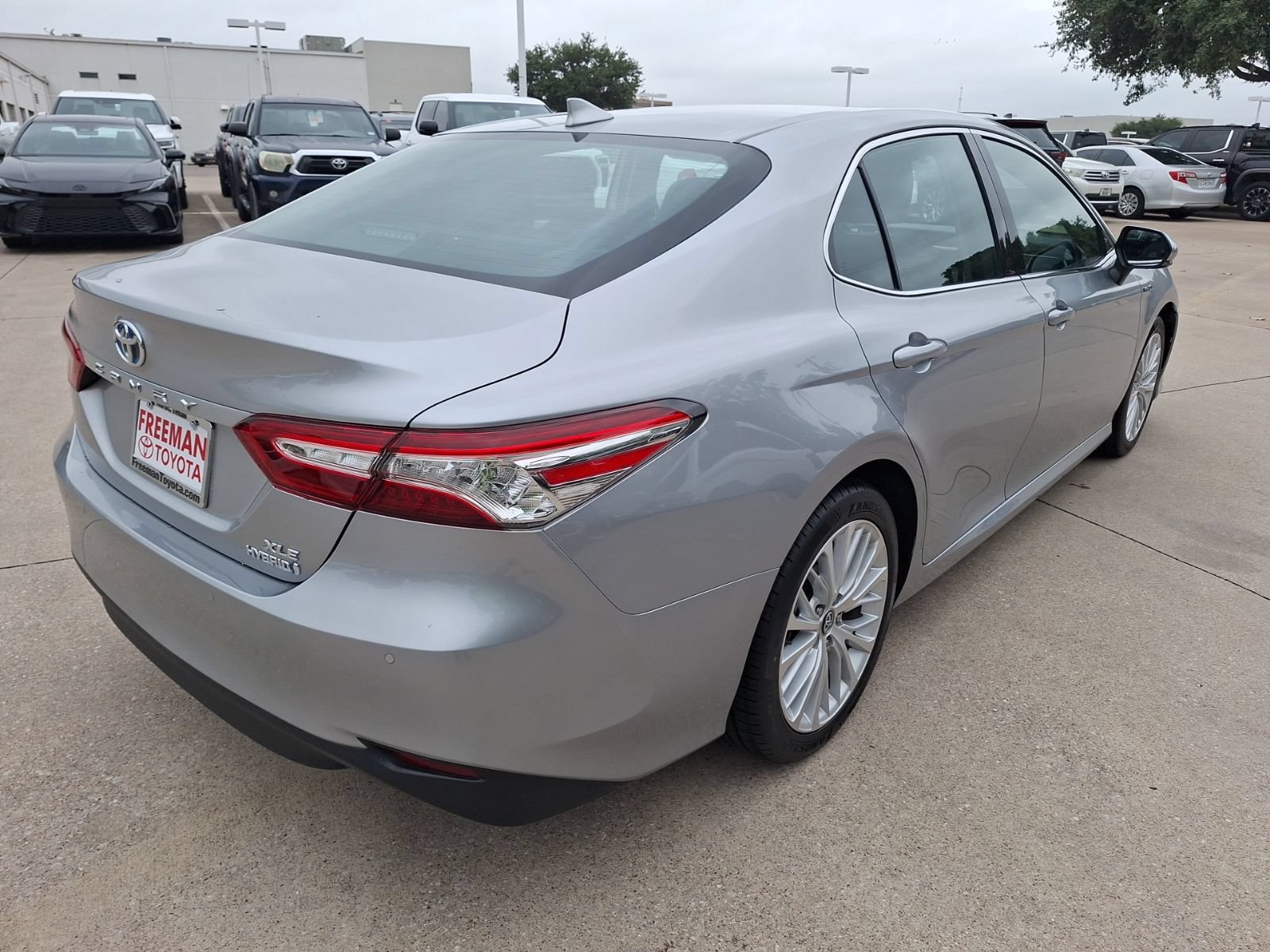Used 2020 Toyota Camry XLE w/ Driver Assist Package FWD image 6