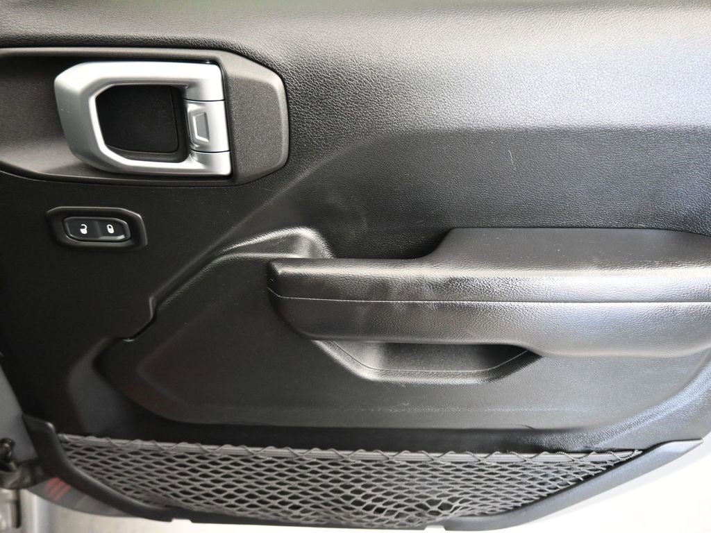 Used 2020 Jeep Wrangler Rubicon image 34