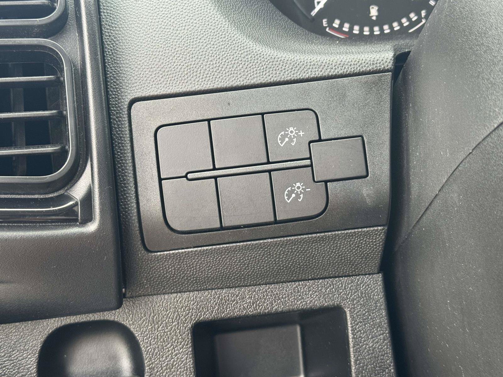 Used 2026 RAM ProMaster 2500 FWD image 30