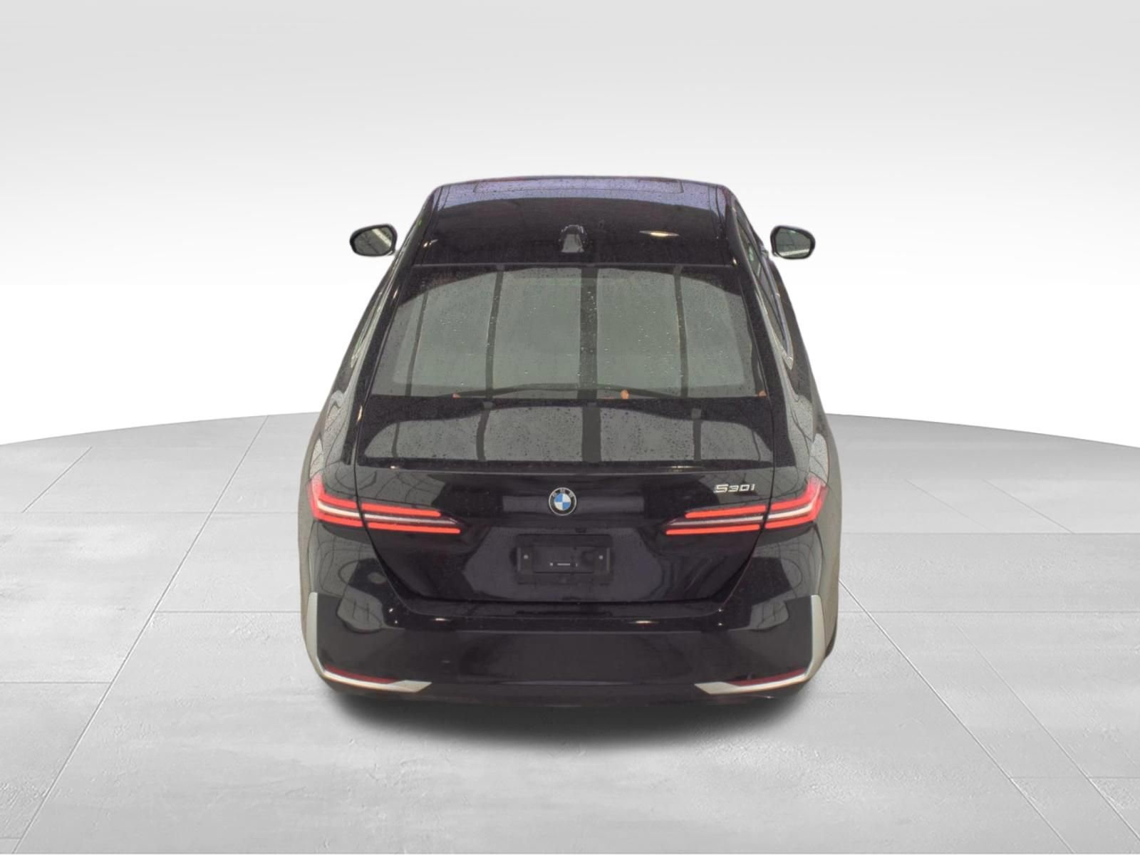 Used 2024 BMW 530i RWD image 15