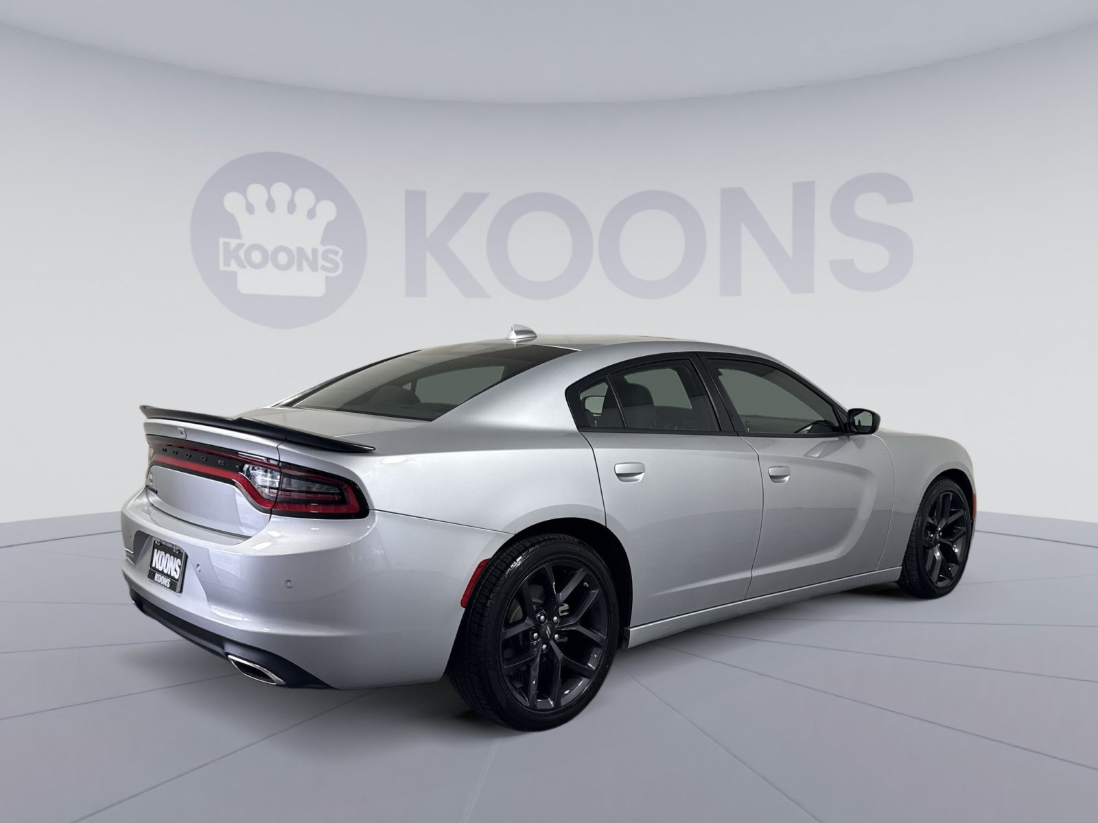 Used 2023 Dodge Charger SXT w/ Blacktop Package RWD image 7