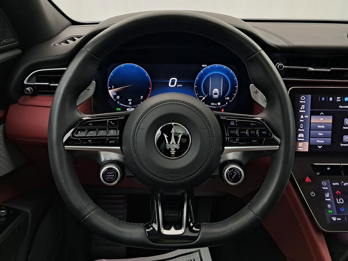 Used 2023 Maserati Grecale Modena image 14