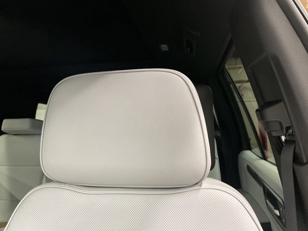 New 2026 Chevrolet Tahoe Premier AWD/4WD image 11