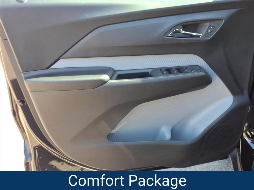 New 2027 Chevrolet Bolt LT w/ Comfort Package FWD image 17