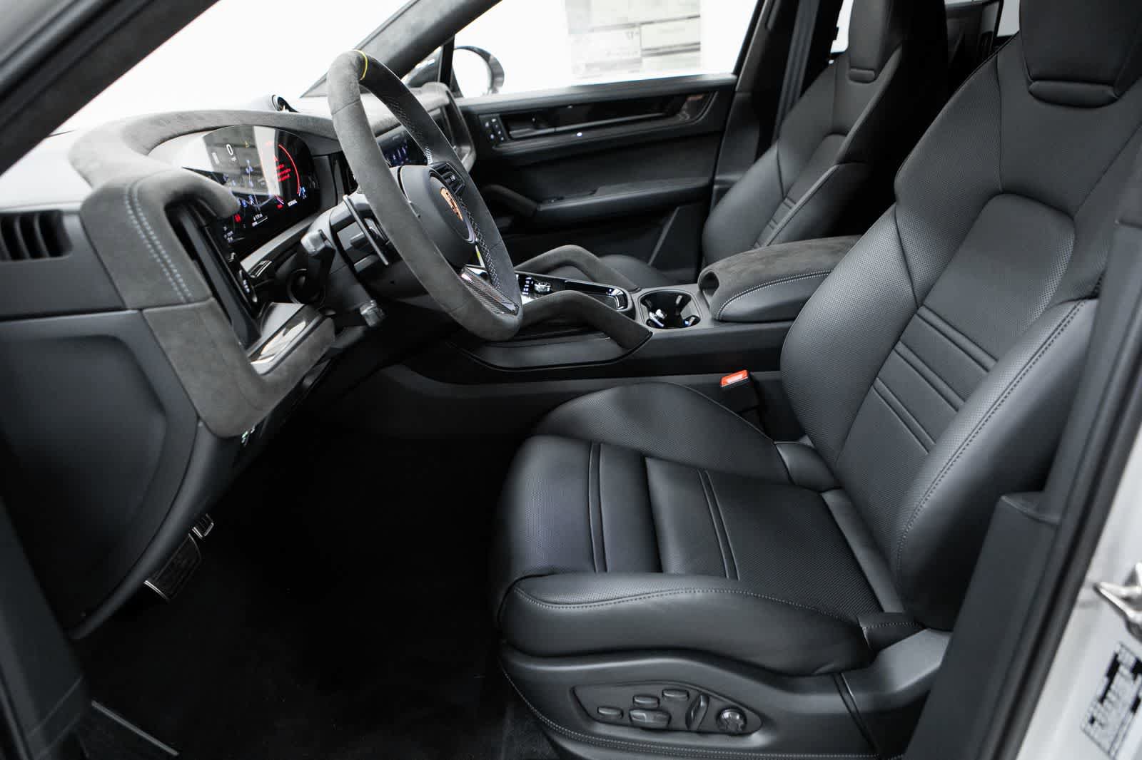 New 2026 Porsche Cayenne Turbo GT AWD/4WD image 22