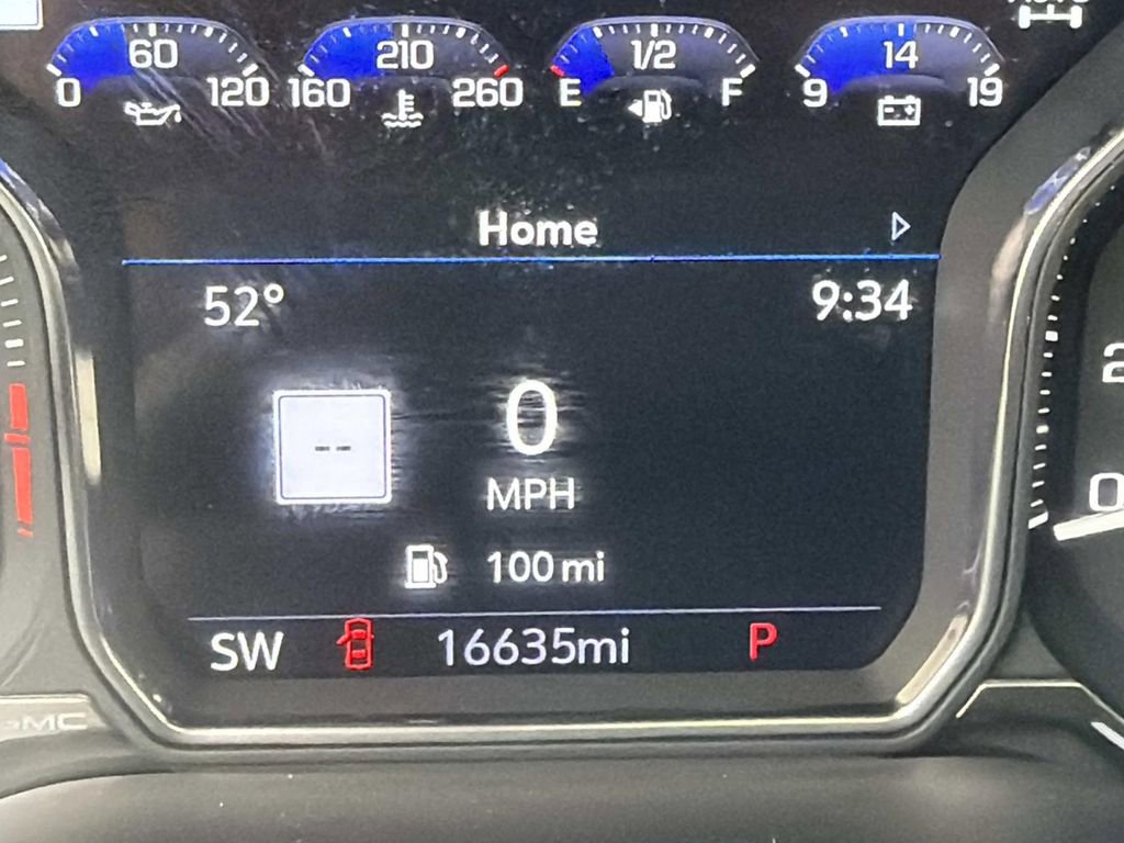 Used 2021 GMC Yukon XL Denali w/ Denali Premium Package image 34