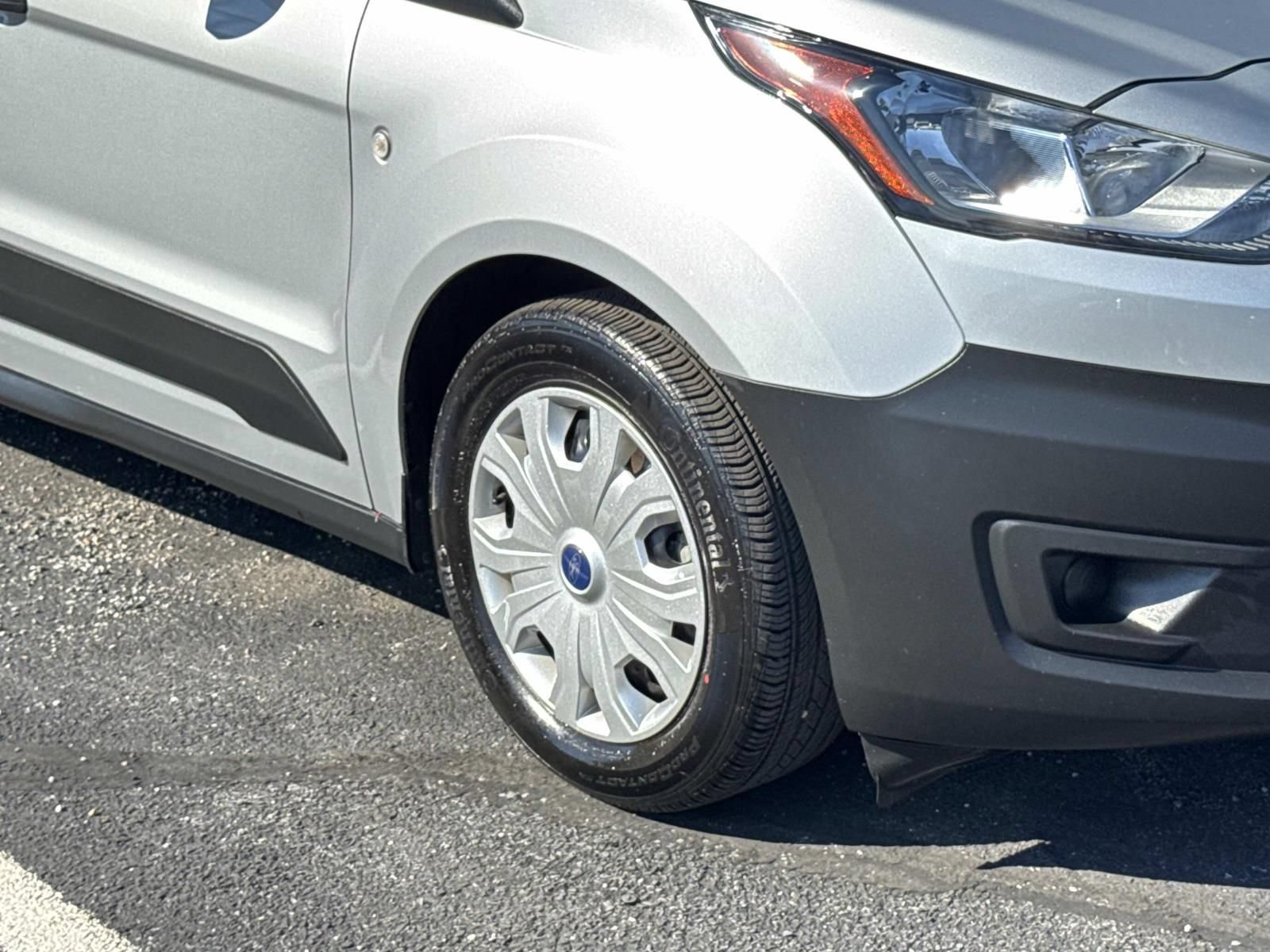 Used 2022 Ford Transit Connect XL FWD image 5