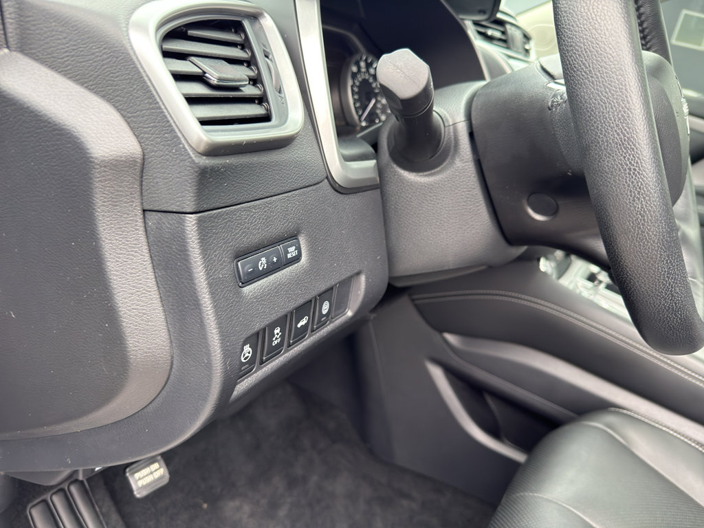 Used 2023 Nissan Murano SL w/ SL Moonroof Package image 14