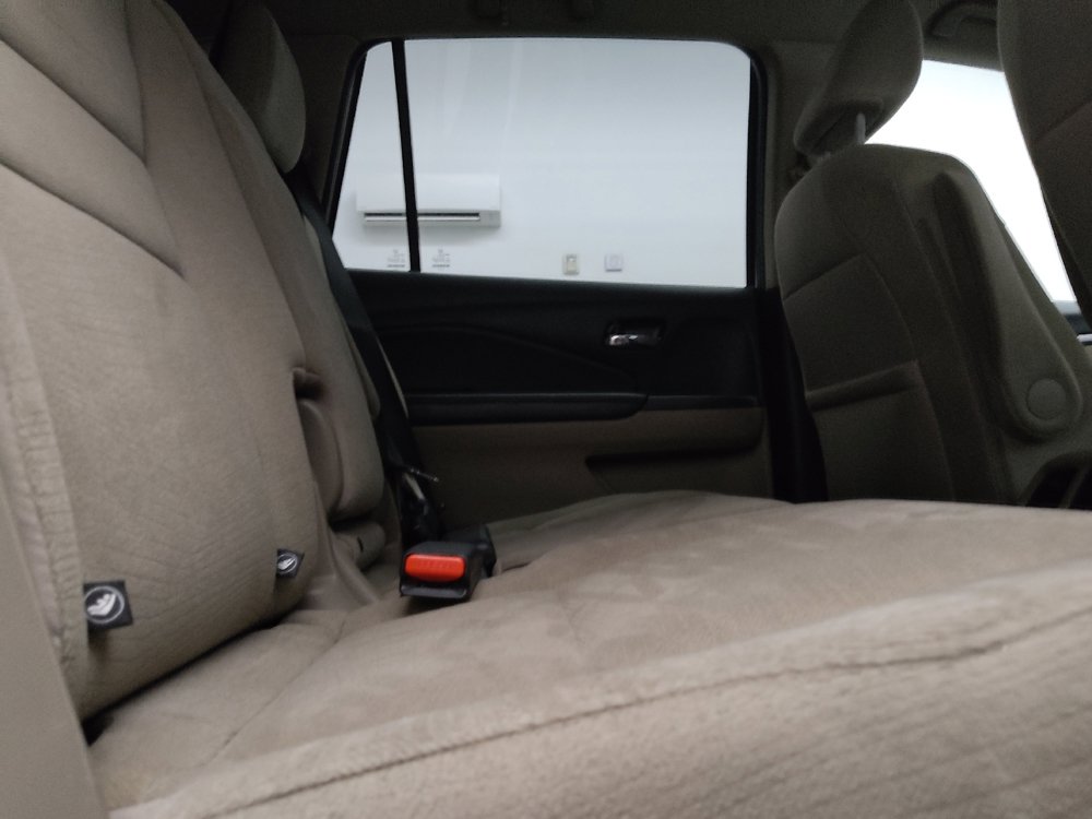 Used 2017 Honda Pilot EX image 19