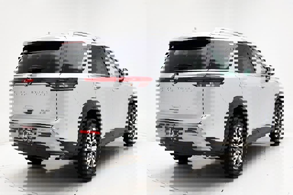 Used 2023 Nissan Pathfinder SL image 8