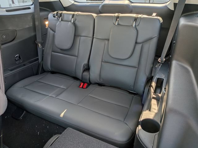 New 2026 Ford Explorer Active w/ Active Comfort Package AWD/4WD image 13