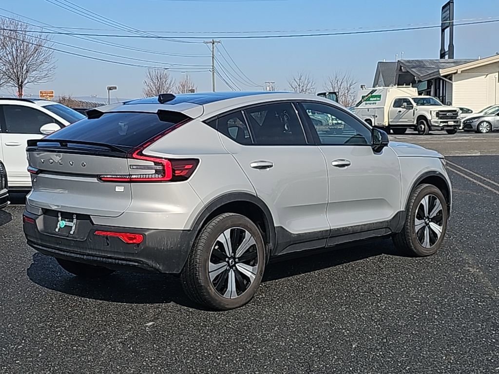 Used 2023 Volvo C40 Recharge Core image 12