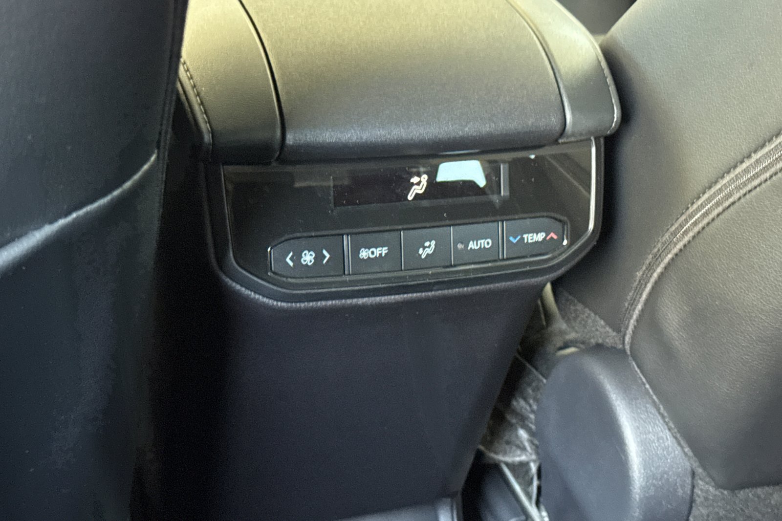 New 2026 Toyota Highlander XLE AWD/4WD image 13