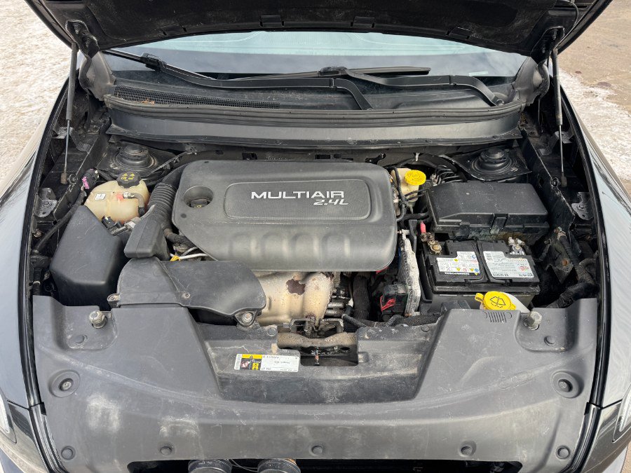 Used 2014 Jeep Cherokee Sport image 23