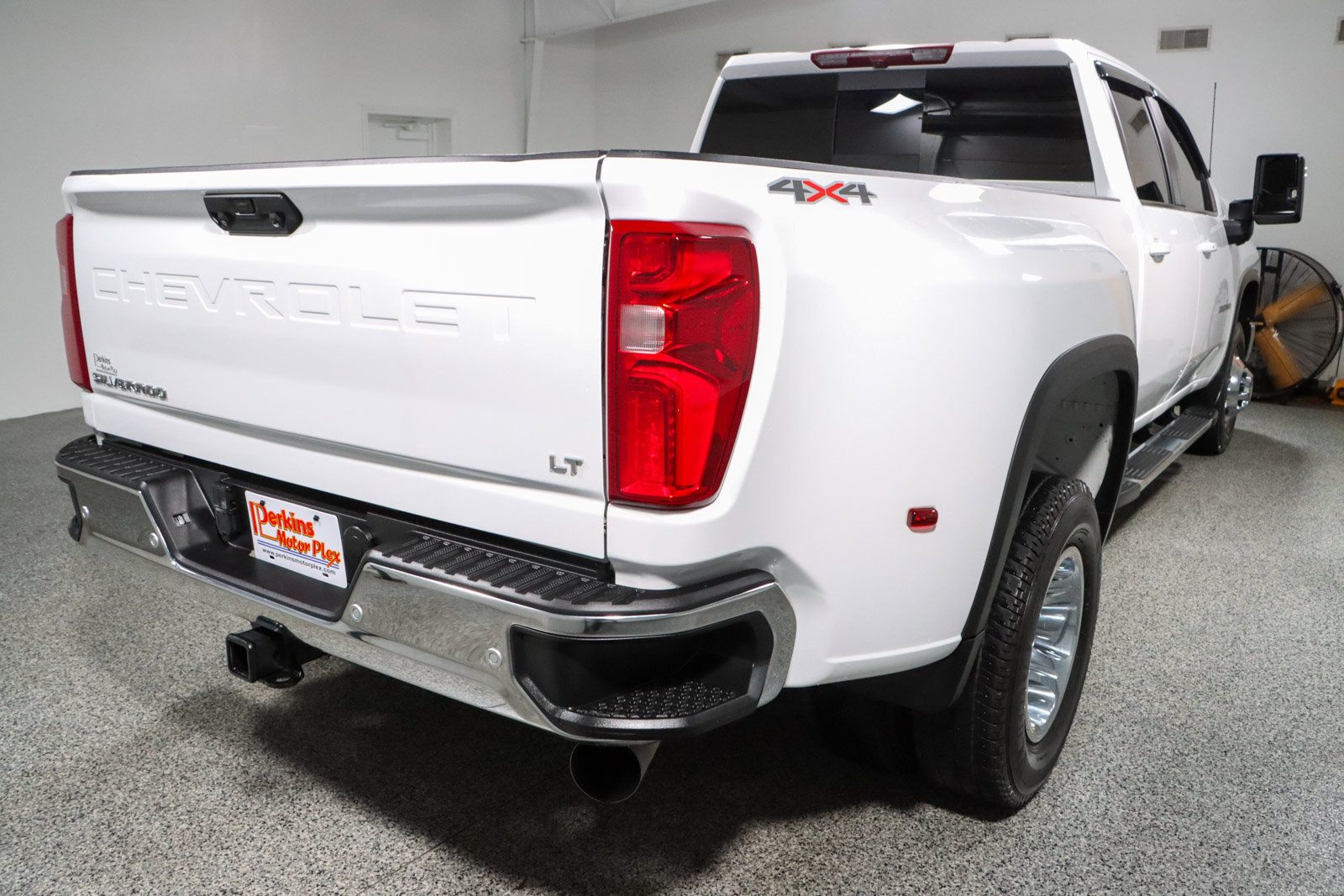 Used 2024 Chevrolet Silverado 3500 LT w/ Convenience Package AWD/4WD image 7