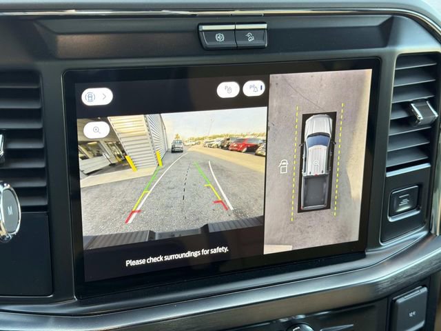 New 2026 Ford F250 Lariat w/ Black Appearance Package image 35