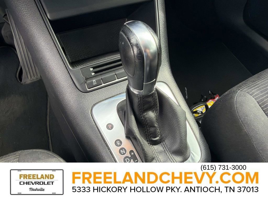 Used 2014 Volkswagen Tiguan S image 30